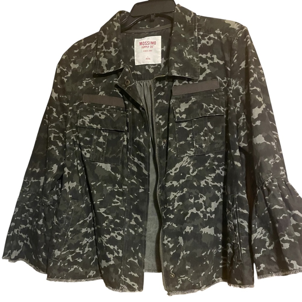 MOSSIMO Women Military Style Jacket Large Utility Camo Trucker Bell Sleeve L
